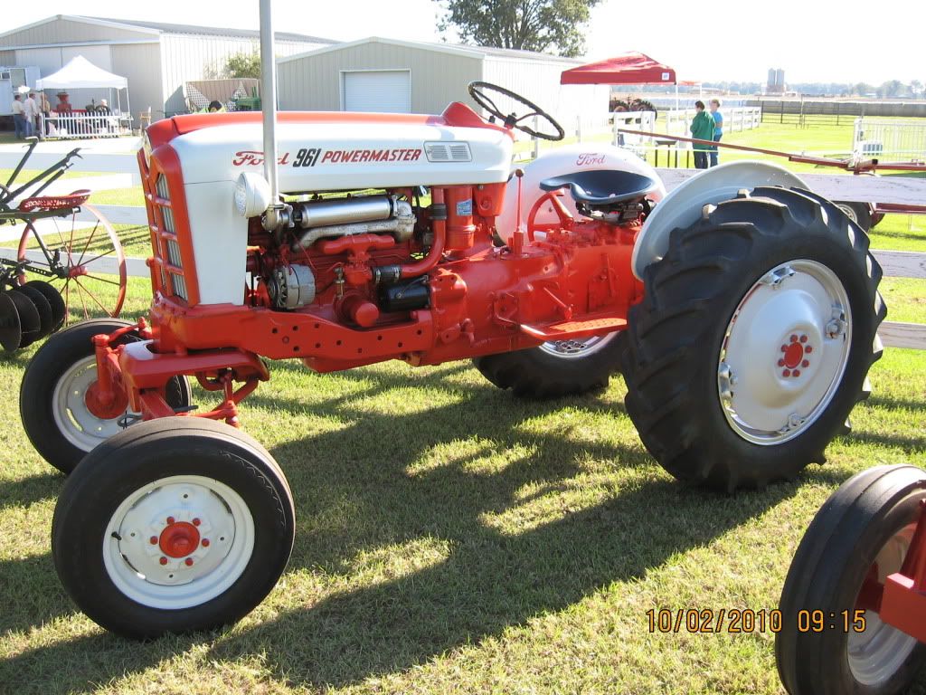 2010 Jay (Florida) Peanut Festival Tractor Forum